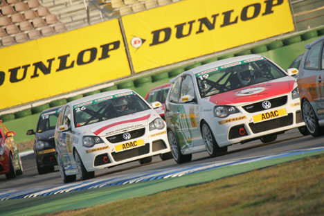 Mens det endnu var sjovt at være Kennie på Hockenheim – med seriøs ’close race’!
